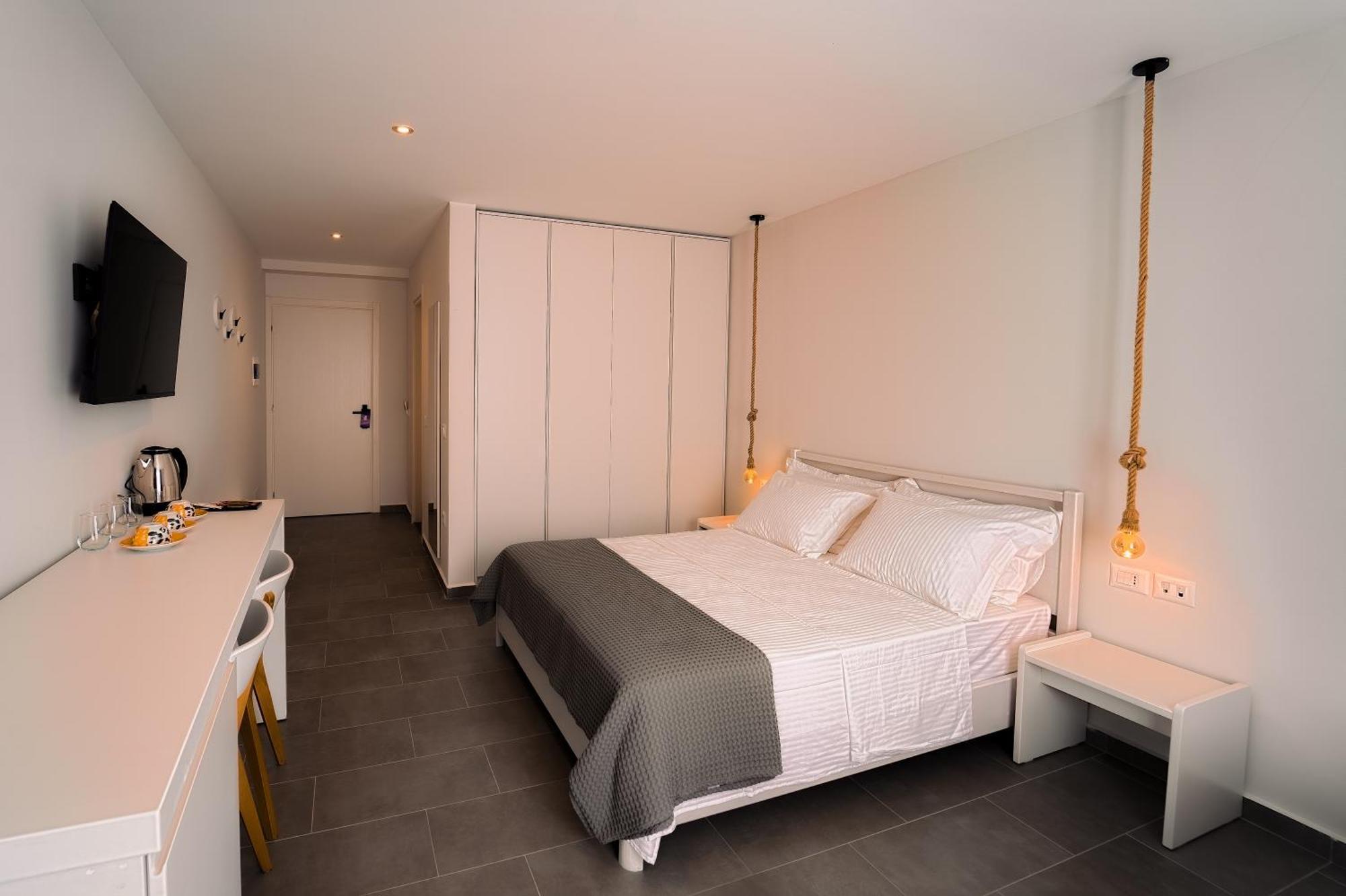Hotel Vila 19 Dhermi Exterior photo